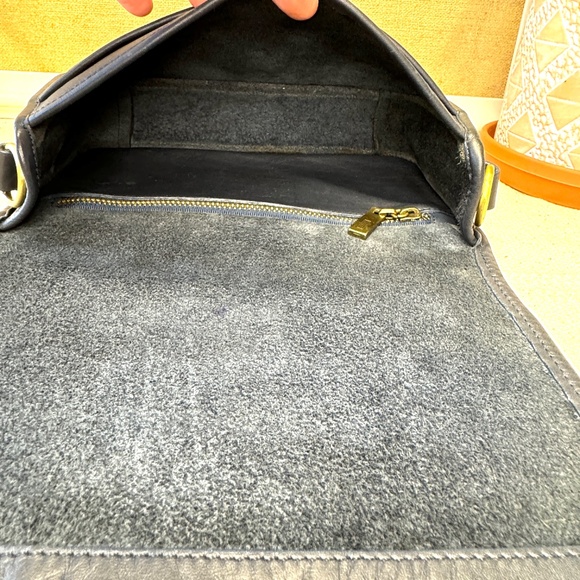 Vintage Wako of Japan Turlock Flap Clutch/Crossbody/shoulder in Navy - Leather - Picture 7 of 10